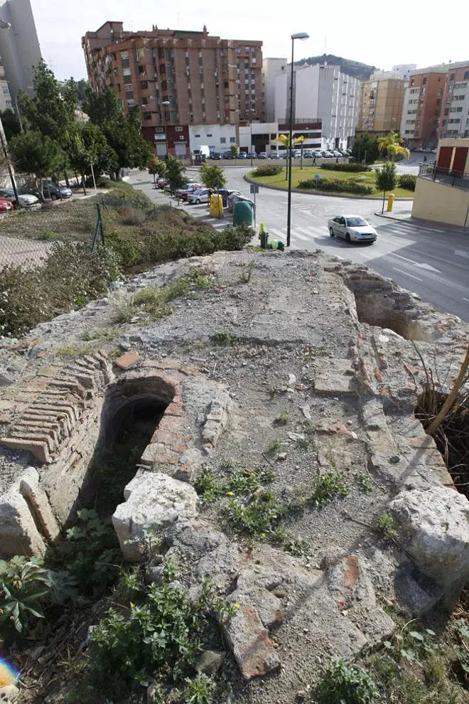 IU critica el "abandono total" del Acueducto de San Telmo