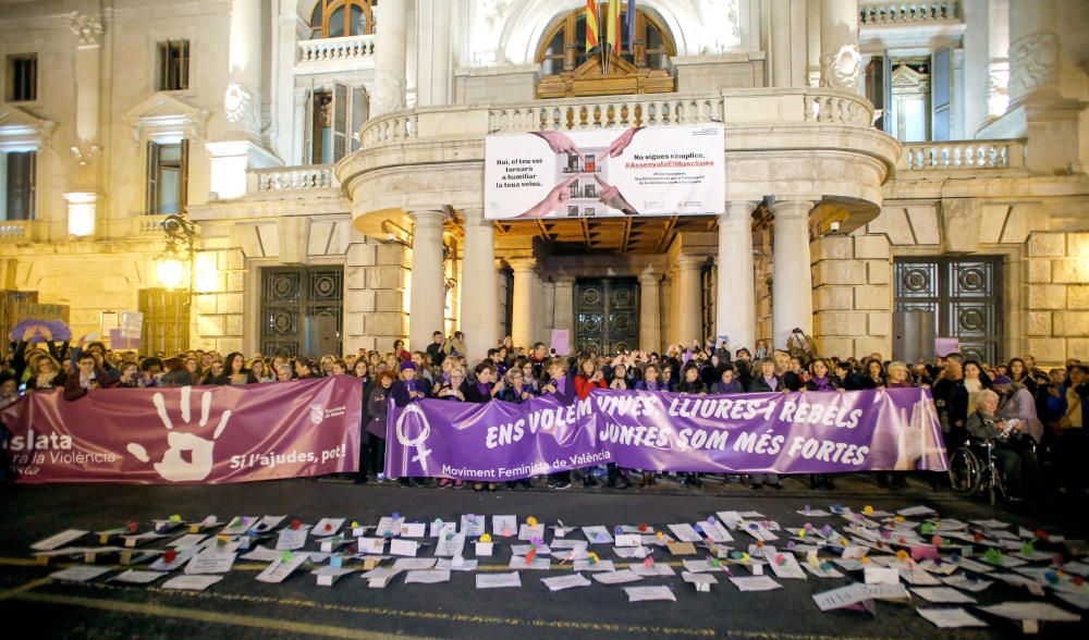 Manifestación contra la violencia de género en València