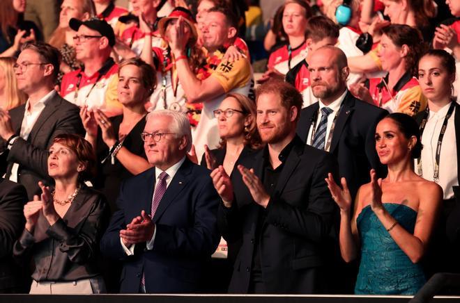 Meghan Markle y el príncipe Harry en la gala clausura de los juegos Invictus