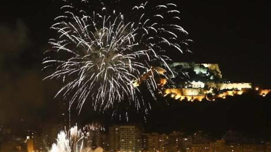 Un instante del concurso de Fuegos Artificiales del pasado año.