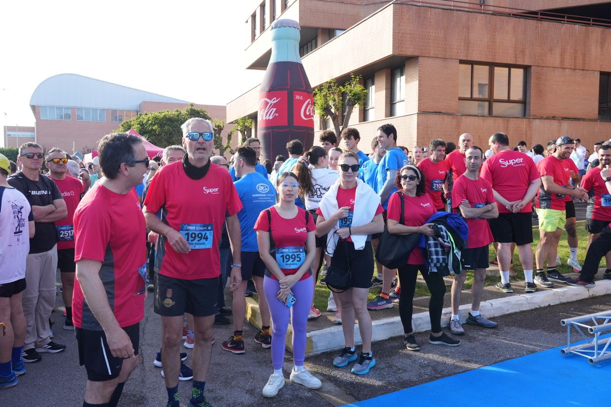 Búscate en las fotos de la Carrera de las Empresas en Castellón