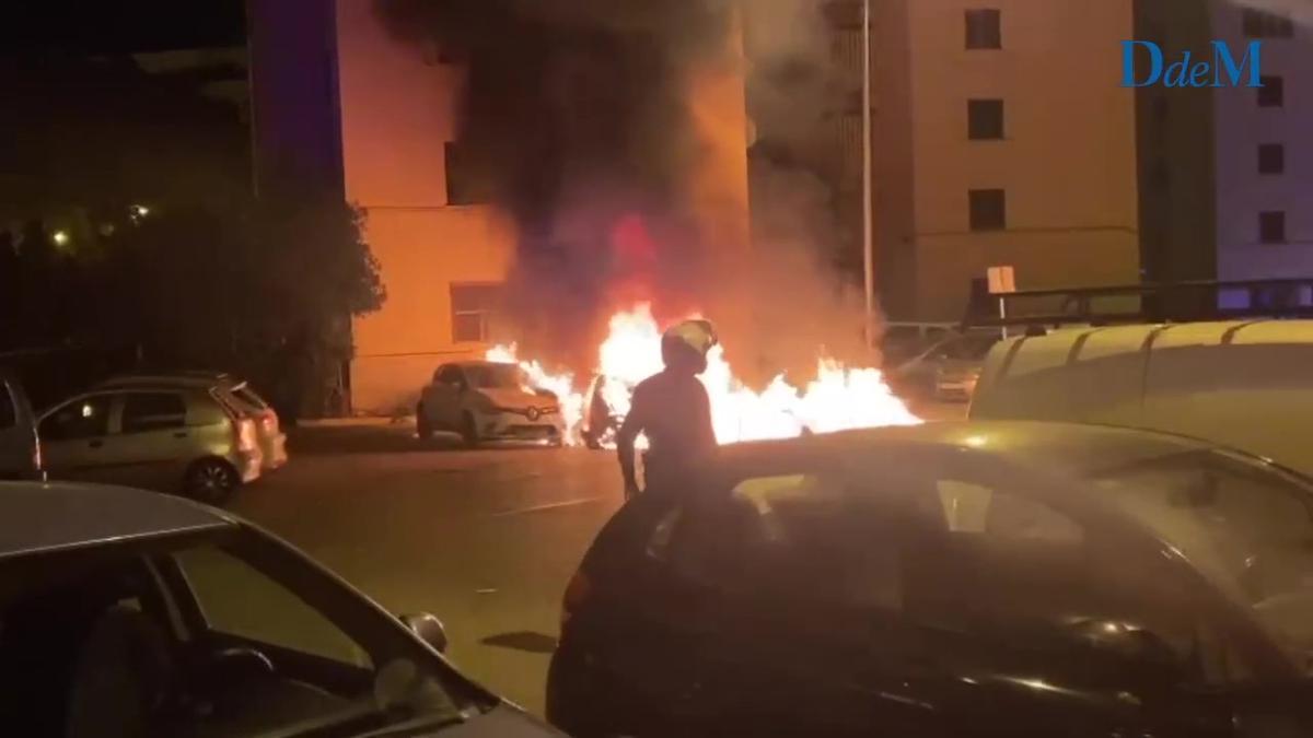 Zwei Autos brennen in Palmas Stadtviertel s'Indioteria ab