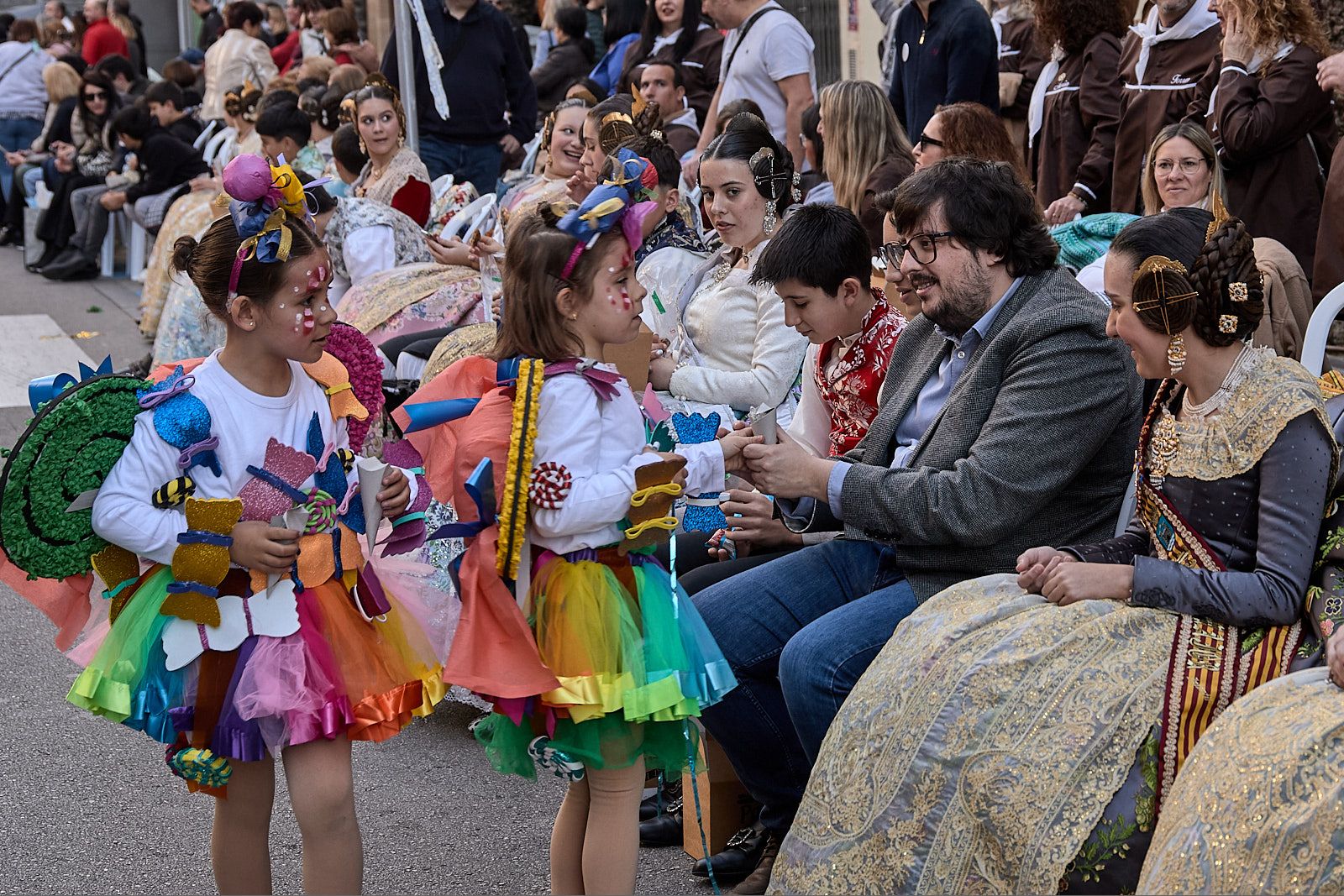 La Cavalcada de las Fallas de Gandia, en imágenes