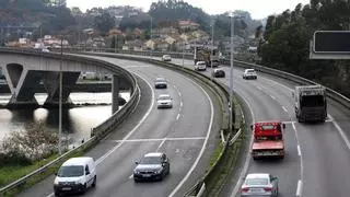 El puente de la ría de Pontevedra alcanza los 50.600 coches al día, el cuarto tramo más usado de toda la AP-9