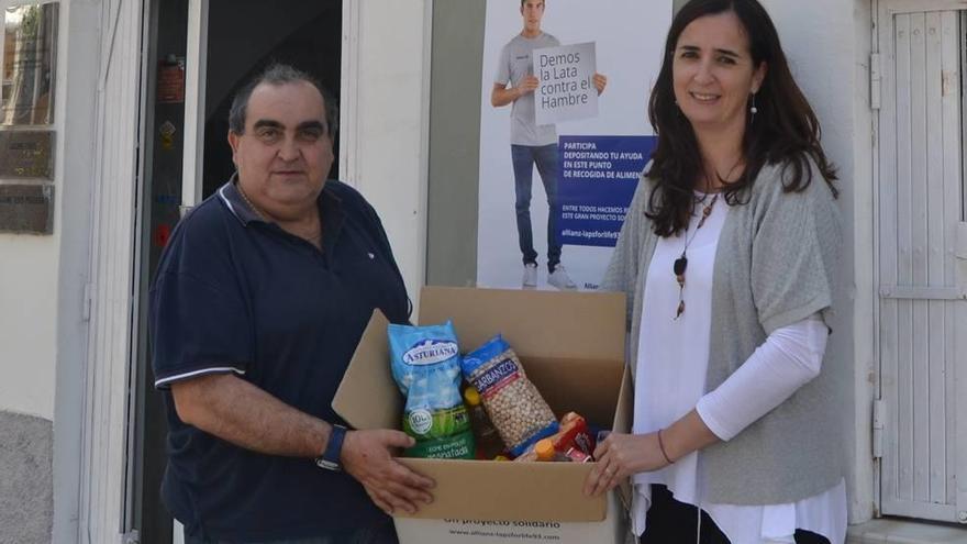 Allianz dona alimentos a Servicios Sociales por segundo año consecutivo