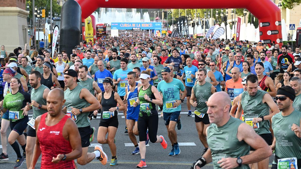 Búscate en las fotos de la Cursa de la Mercè 2022