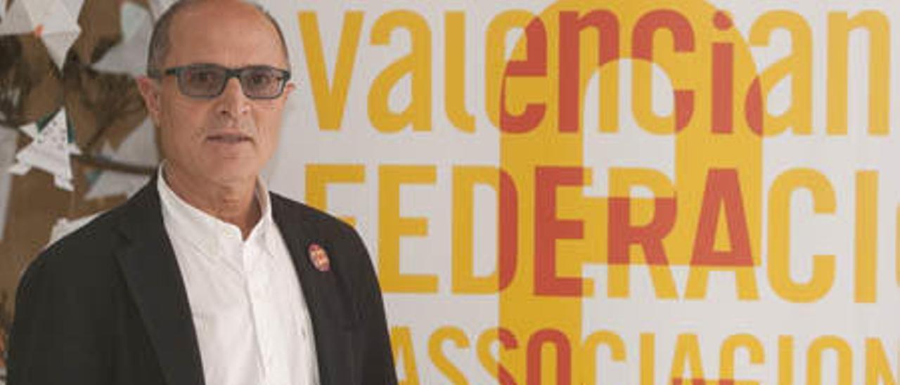 Vicent Moreno: &quot;El model de doble línia d´ensenyament en valencià i castellà està esgotat&quot;