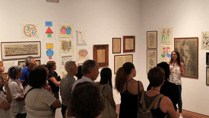 Visita guiada a la exposición de Coomonte