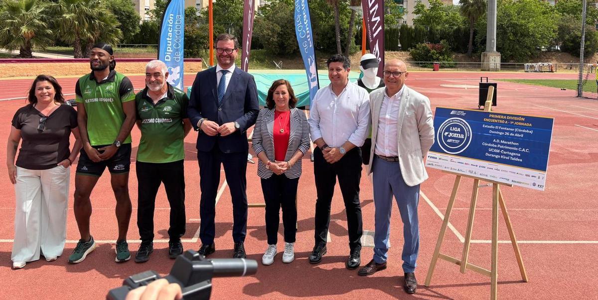 Ana Jordán, Marcos Herrera, José Antonio Leiva, Antonio Martín, Lourdes Jurado, Sebastián del Rey y Manuel Sánchez Parra, en El Fontanar.