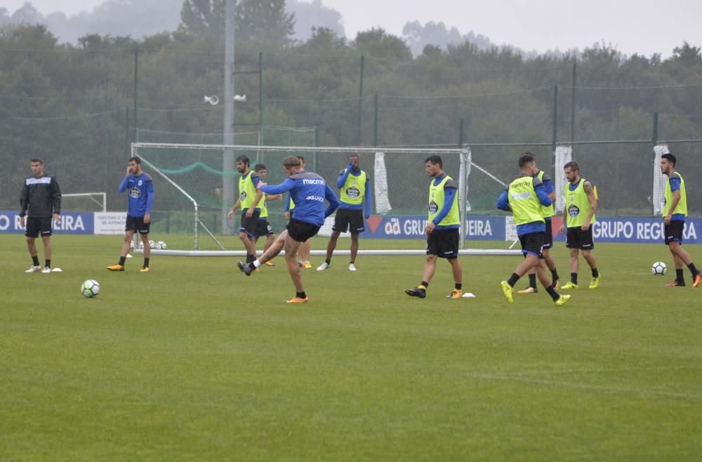 La plantilla se ejercita en las instalaciones de Abegondo con las ausencias de los internacionales Tyton, Borges, Andone, Valverde y Schär, concentrados con sus selecciones, y el lesionado Carlos Gil.