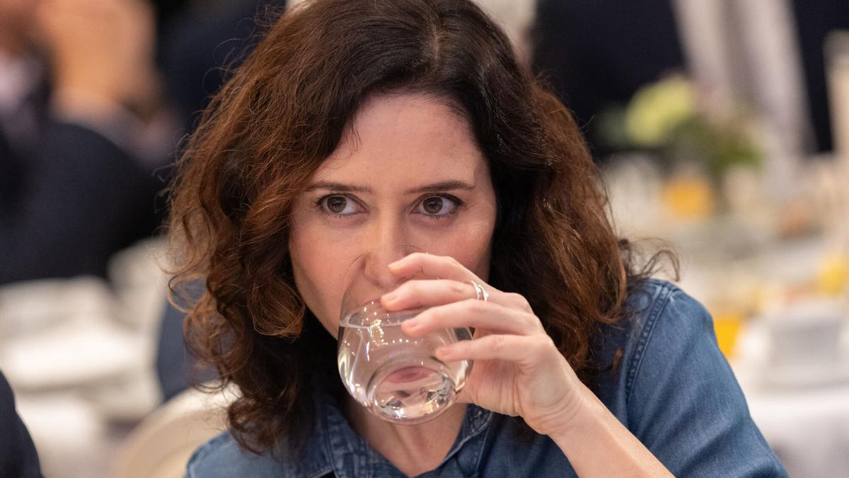 Isabel Díaz Ayuso durante un desayuno informativo en Madrid.