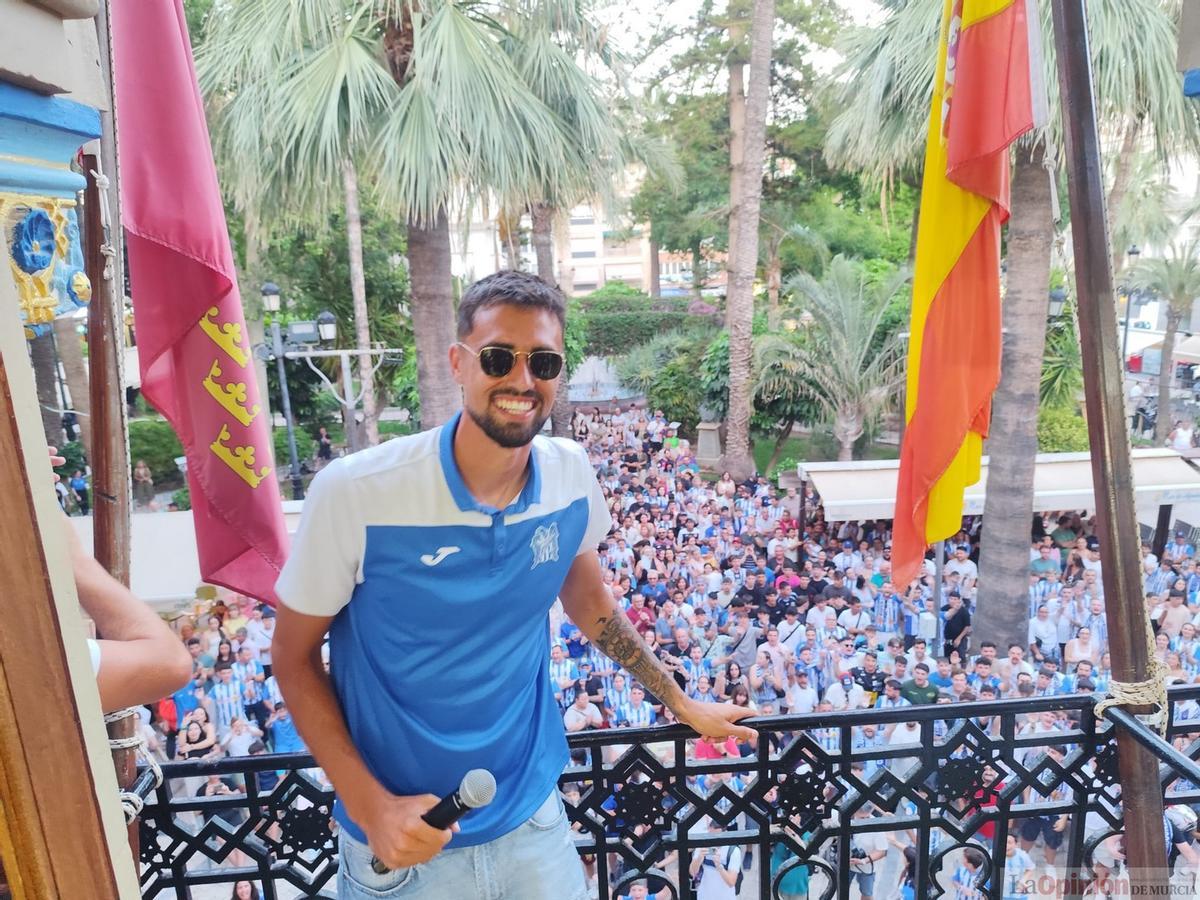 El Águilas celebra con su afición el ascenso a Primera RFEF