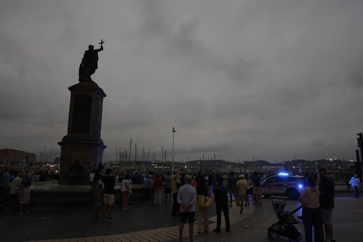 El eclipse total desde Asturias: las mejores fotos de Gijón, Oviedo, Avilés, centro, oriente y occidente El eclipse total desde Asturias: las mejores fotos de Gijón, Oviedo, Avilés, centro, oriente y occidente