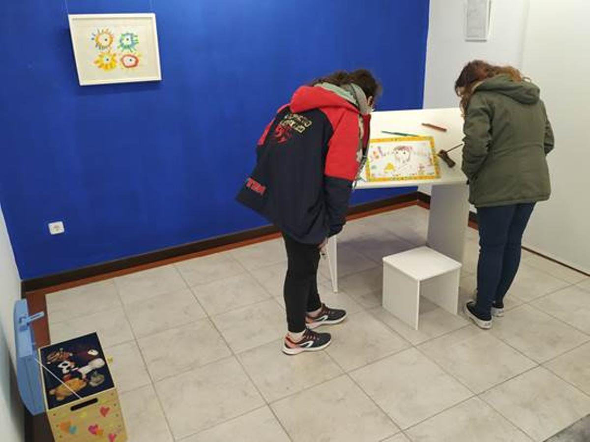 Exposición &quot;Jugando a aprender&quot; de Mª Jesús Zanón