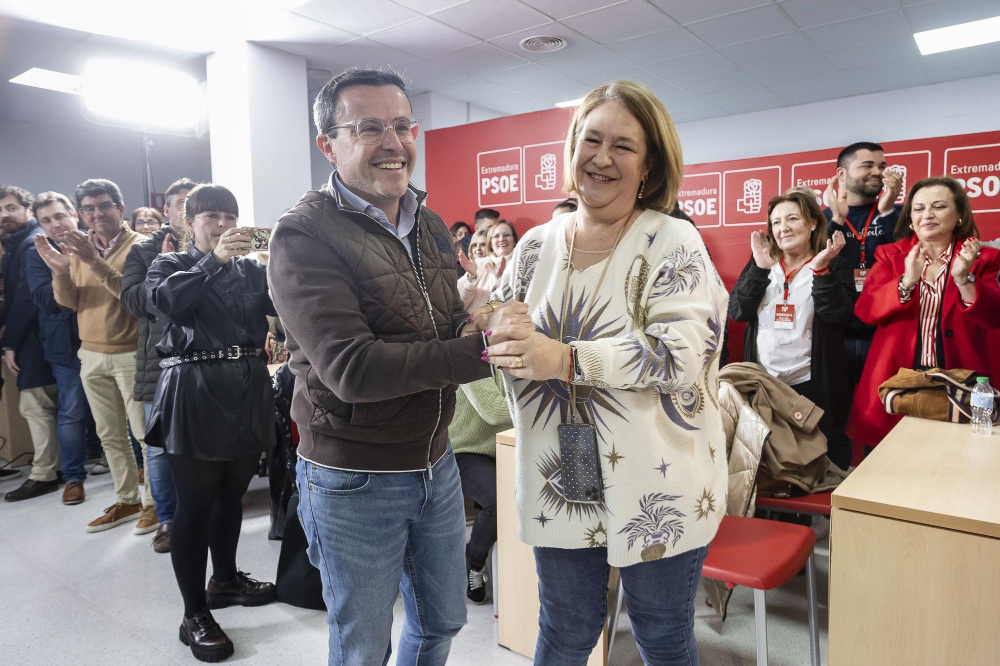 Miguel Ángel Gallardo ya lidera el PSOE de Extremadura