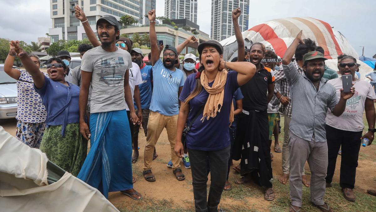 La fiscalía de Sri Lanka impide el desalojo de las acampadas de manifestantes.