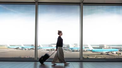 El truco de la maleta en el avión: apréndetelo para tu próximo viaje