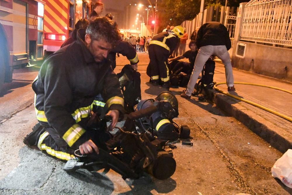 Incendio en un garaje de la ronda de Outeiro