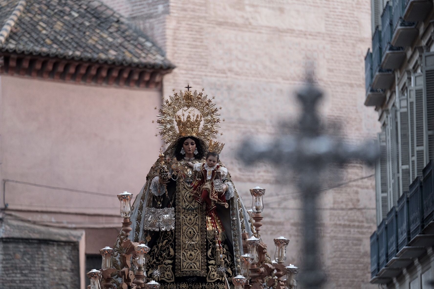 Procesión triunfal de regreso de la Virgen del Carmen de El Perchel.