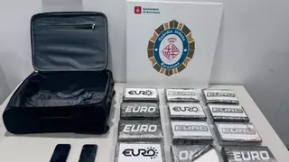 La Guardia Urbana detiene a un hombre con 13 kilos de cocaína en una maleta cerca de la Sagrada Familia