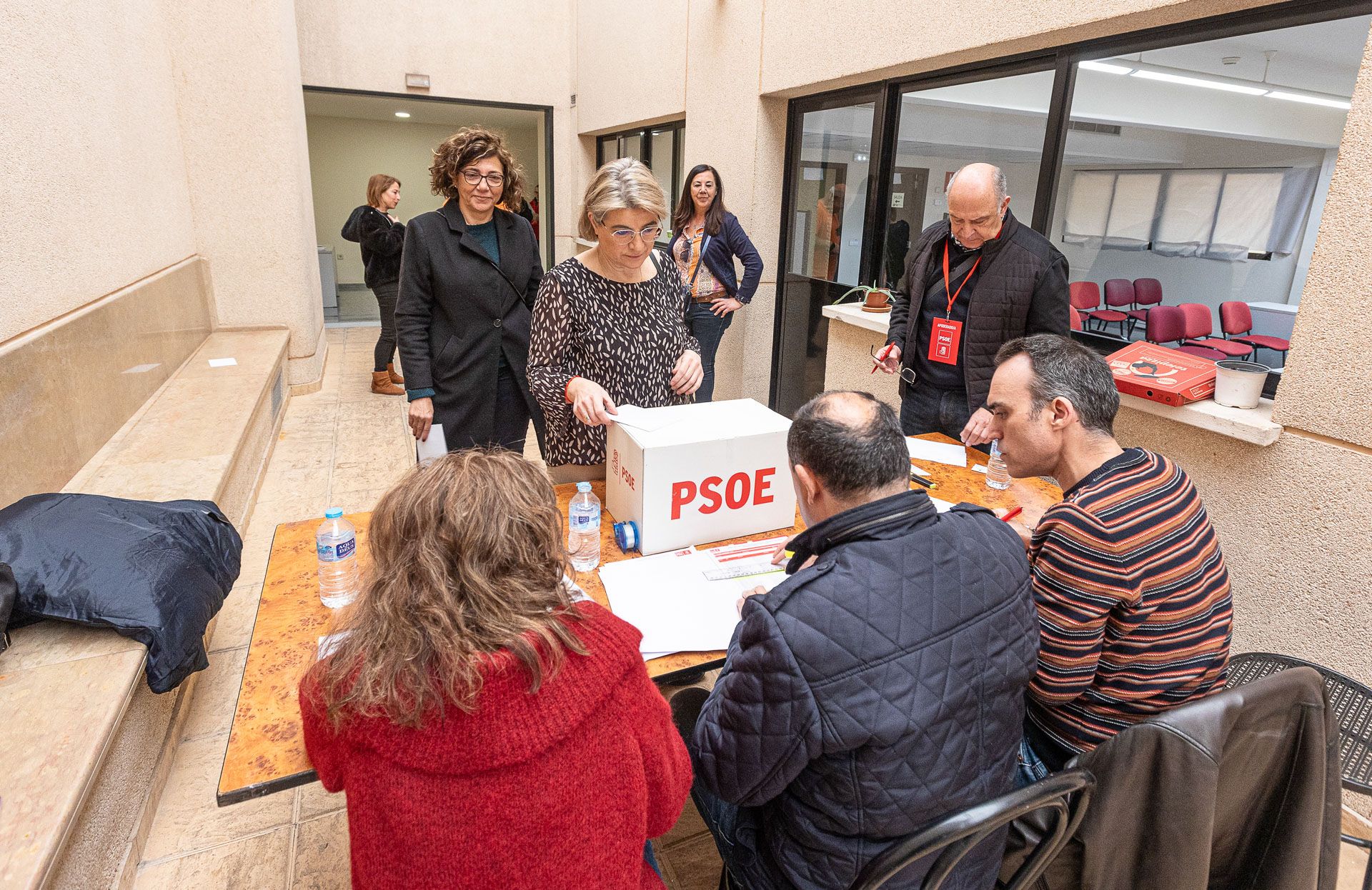 El PSOE de Alicante elige sus delegados para el congreso del PSPV