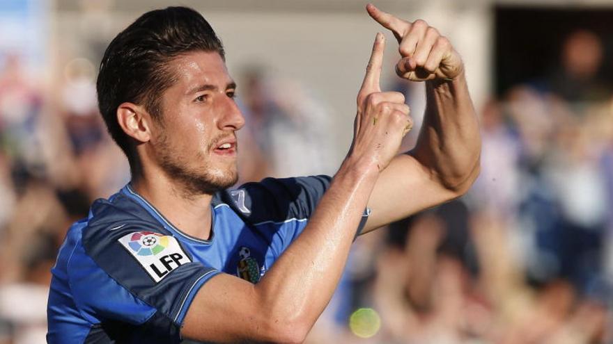 Escudero celebra su gol, el segundo del Getafe.