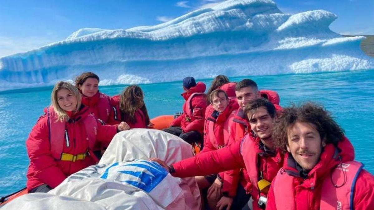 Jóvenes malagueños durante la expedición.