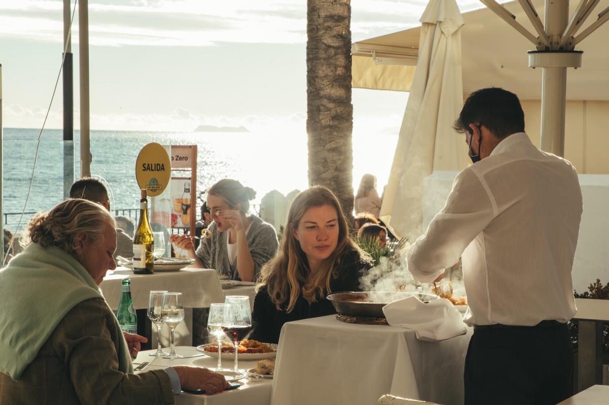 Disfruta de las jornadas SuperPaellas en los restaurantes Los Mellizos