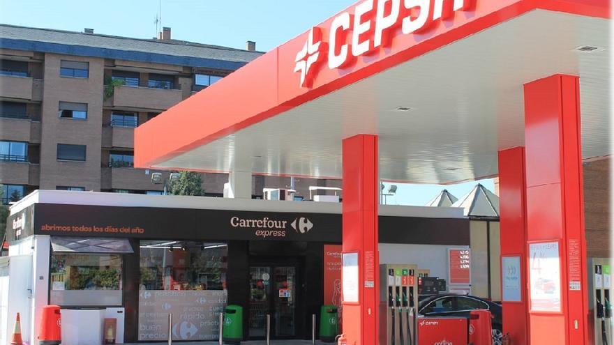 Carrefour Express / Cepsa.