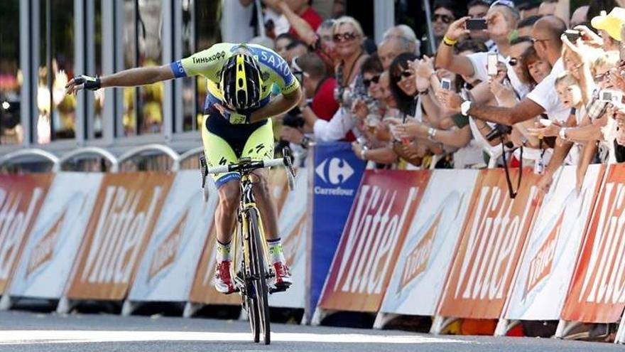 Rogers gana la etapa más larga del Tour, Nibali sigue de amarillo