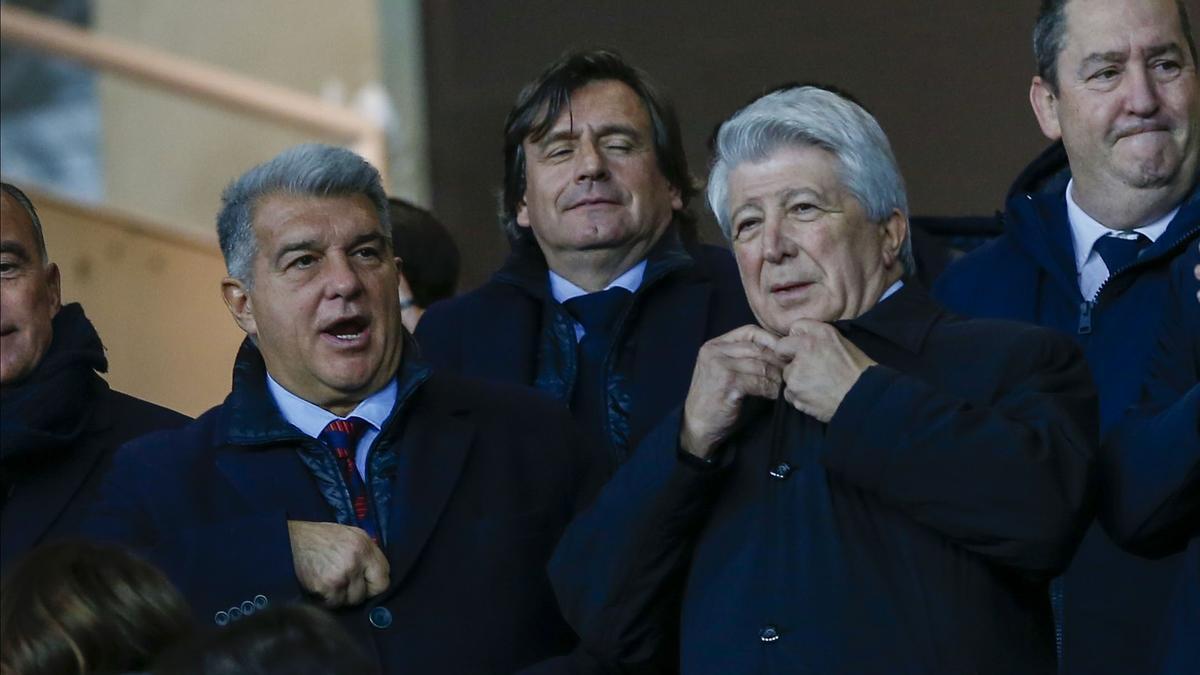 El doble toque en el penalti de Julián Álvarez