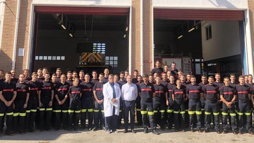 El Ayuntamiento de València da la bienvenida a 58 bomberos después de 10 años sin incorporaciones