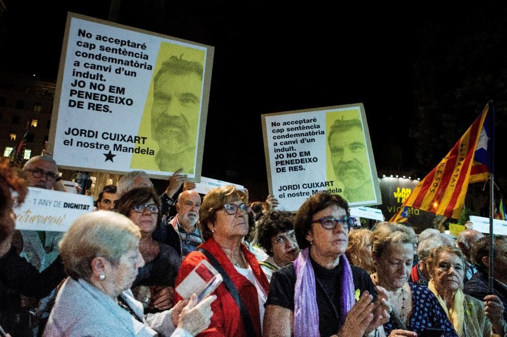 Acte a Barcelona per reclamar la llibertat dels presos