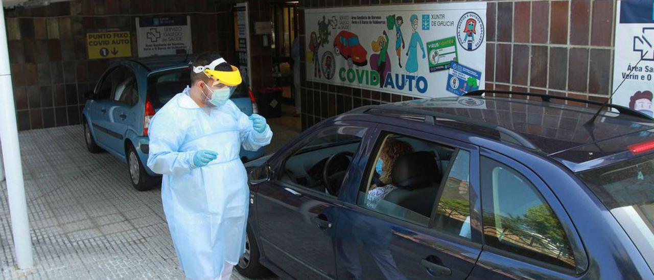 Punto COVID Auto para la recogida de muestras. |   // IÑAKI OSORIO