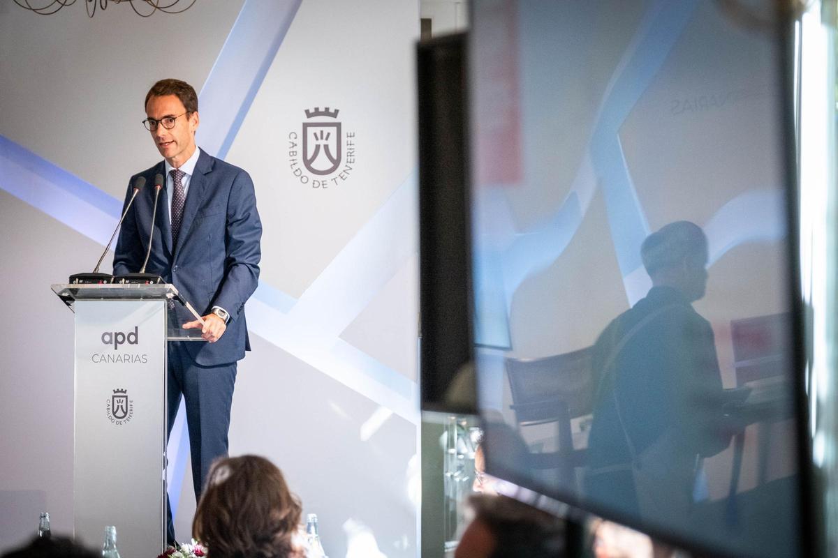 Desayuno coloquio 'De la inversión al impacto: la transformación de Tenerife'