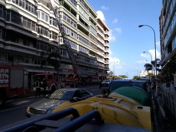 Incendio en la avenida Rafael Cabrera