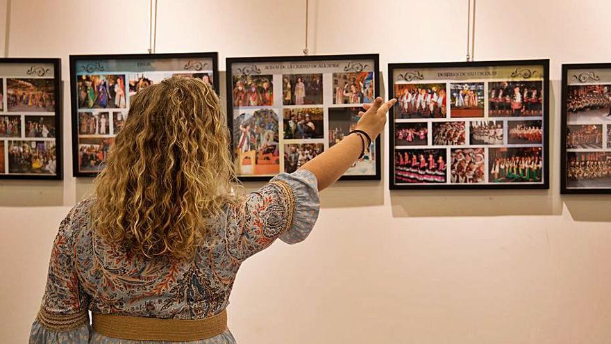 Exposición fotográfica de la Federación de Moros y Cristianos de Alicante.