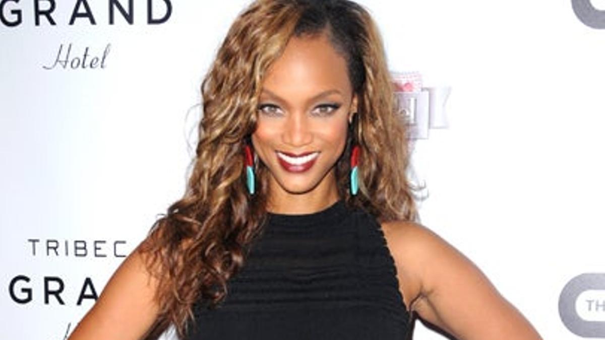 Tyra Banks deslumbra en el estreno de America's Next Top Model