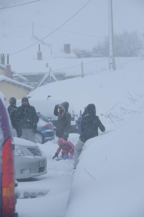 Así se vive el temporal en Pajares