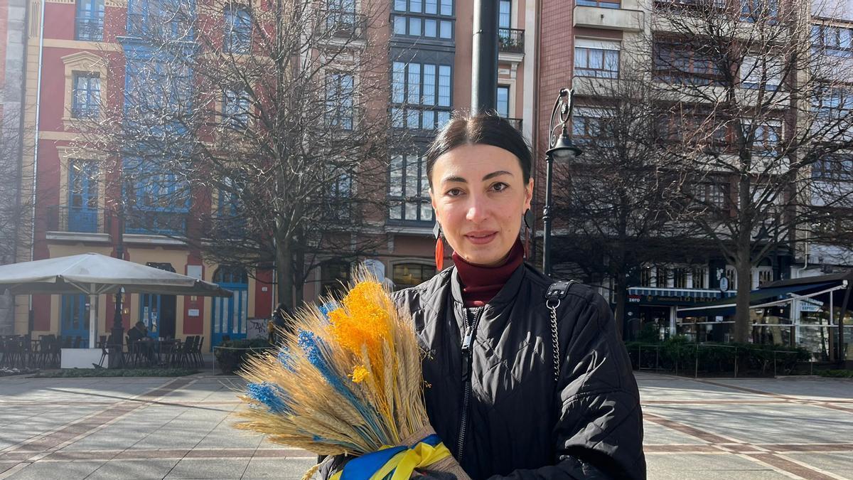 La historia de Olga Ostapenko, una ucraniana en Gijón a la que la guerra le pilló de luna de miel