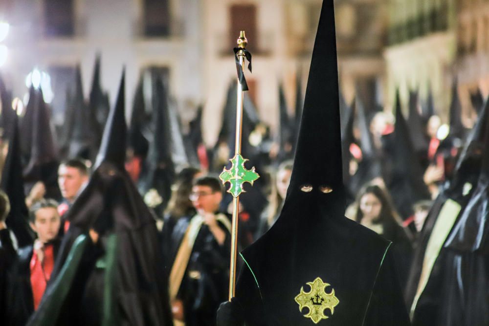 Nuestro Padre Jesús de la Caída lució símbolos de luto por el fallecimiento de María Dolores Castejón, Porta Guión de este año que falleció recientemente