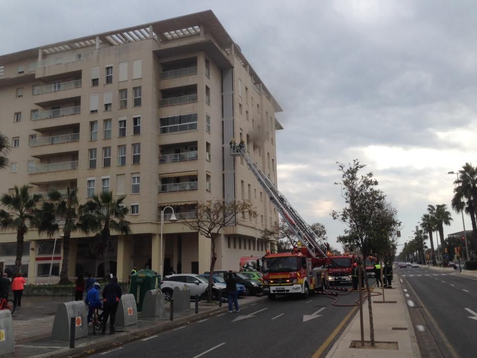 Incendio en una vivienda en la calle Pacífico