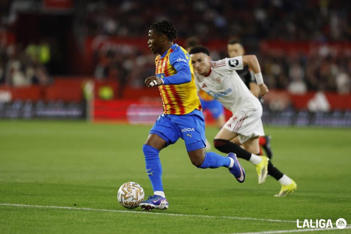 Ramazani ha sido uno de los más peligrosos del partido contra el Sevilla