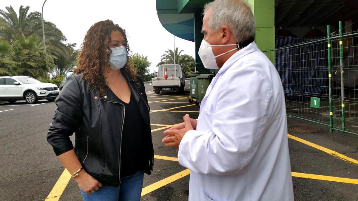 Reunión de la edil de Sanidad con el responsable del Centro de Salud de Los Realejos