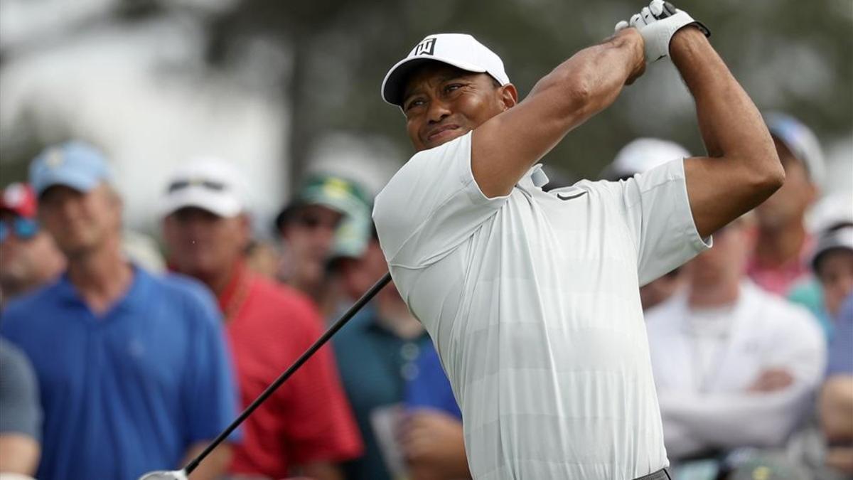 Woods regresa al PGA Tour en North Carolina y con nuevos palos