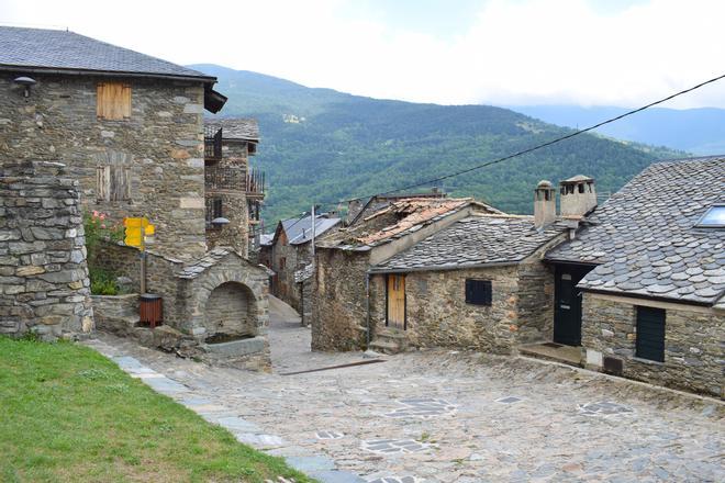 Casas de piedra en Queralbs, Girona