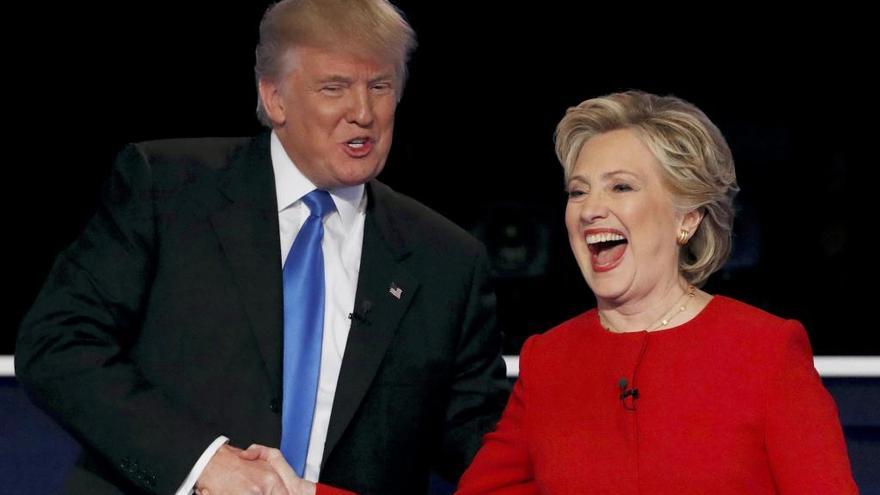 Trump y Clinton en su último cara a cara.