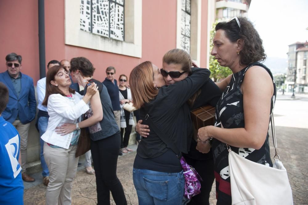 Funeral del cofrade de los estudiantes en la iglesia de San Javier