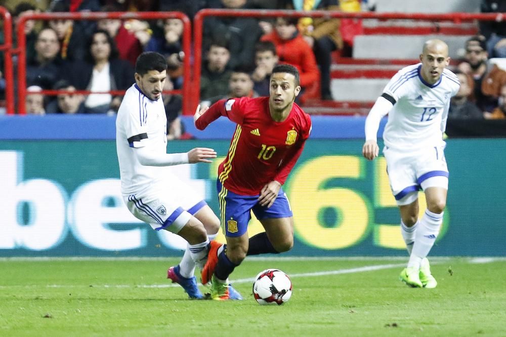 El partido entre España e Israel en El Molinón, en imágenes