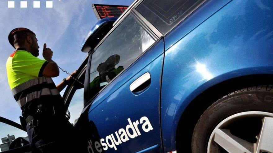 Dos mujeres fallecen en una colisión frontal entre un camión y un coche en Lleida
